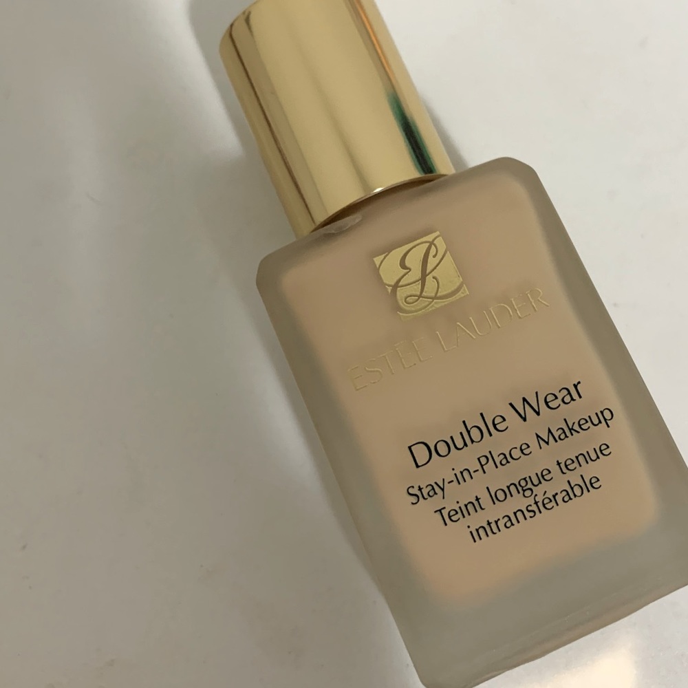 Estée Lauder double wear foundation
